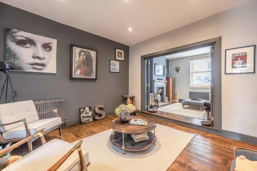 Stylish 2-Bed House With Office And Private Garden Villa Windsor Eksteriør billede